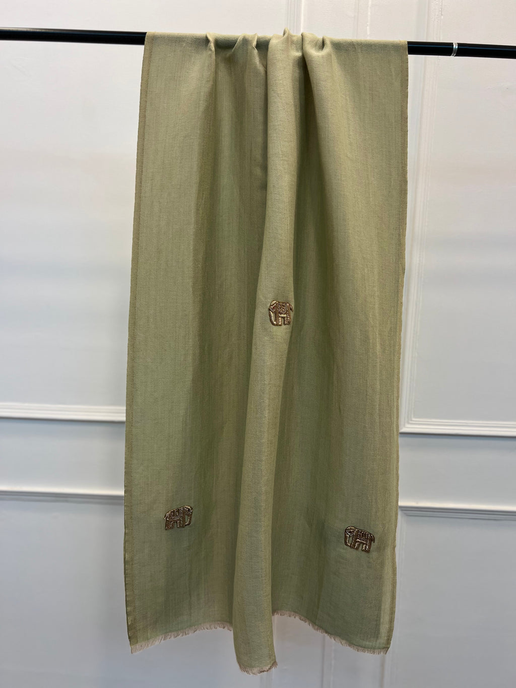 Moonlighting zari Stole with Elephant
