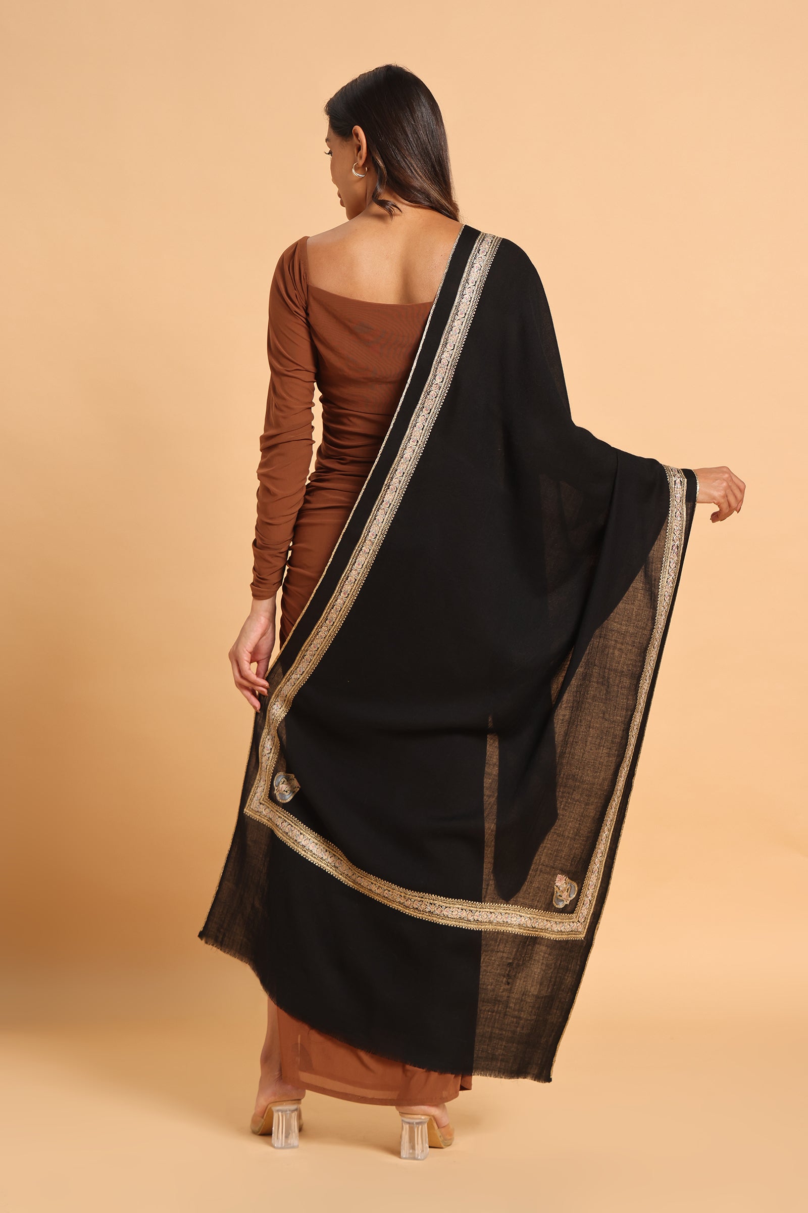 Black Floral Border & Kunj Buta Pure Wool Kashmiri Stole