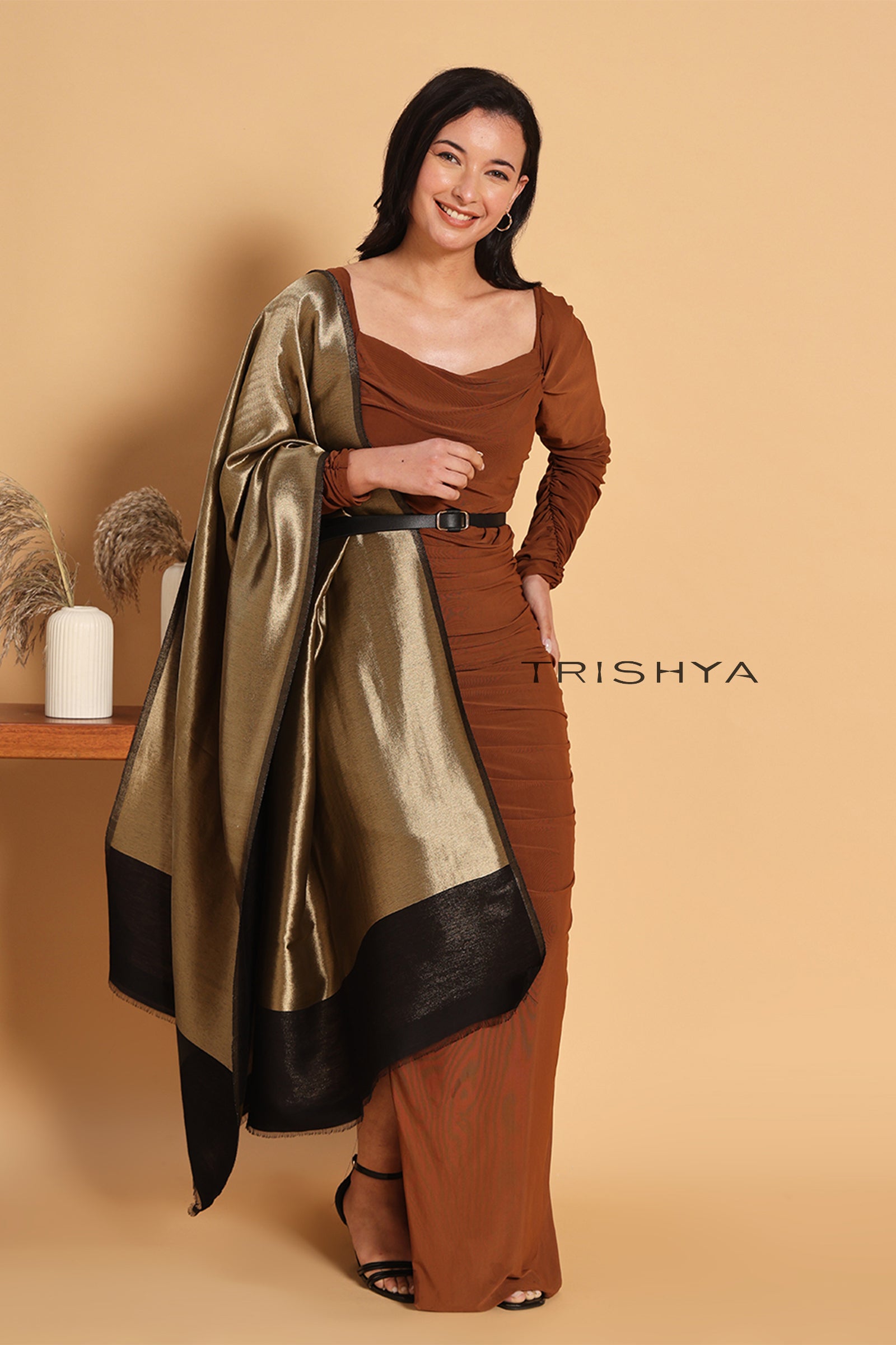 Noor-e-Zari Twilight Reversible Stole in Black