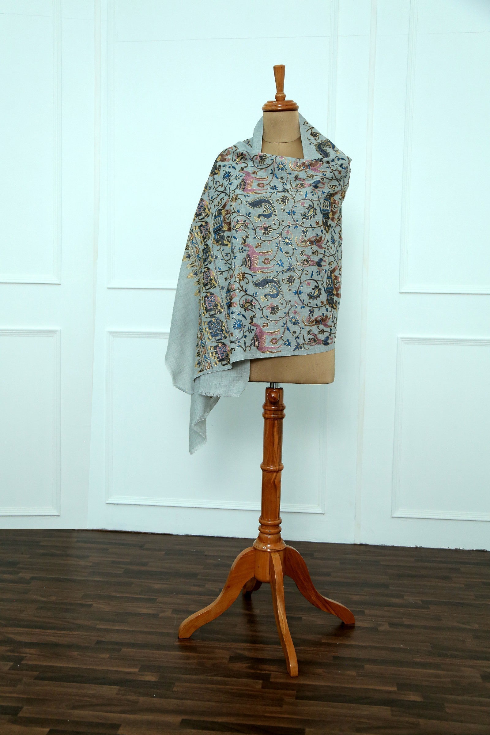 Women Kashmiri Elephant Grey Stole