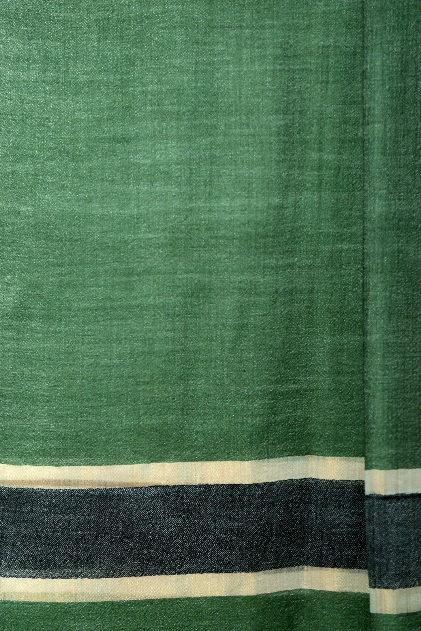 Fine Wool Green Border Zari Stole