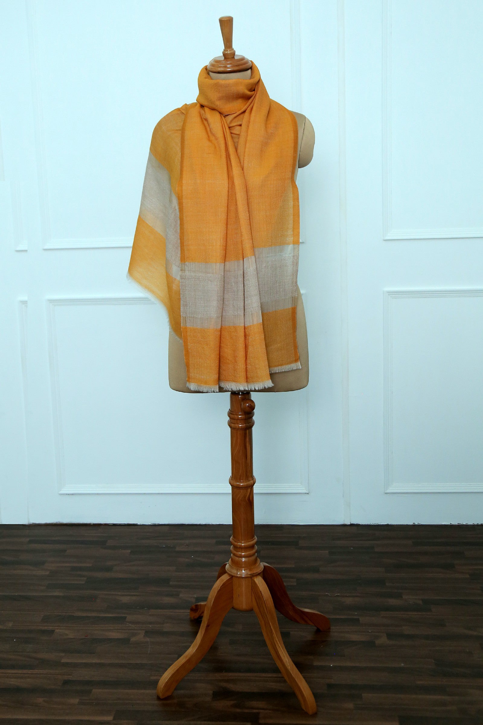 Fine Wool Mustard Border Zari Stole