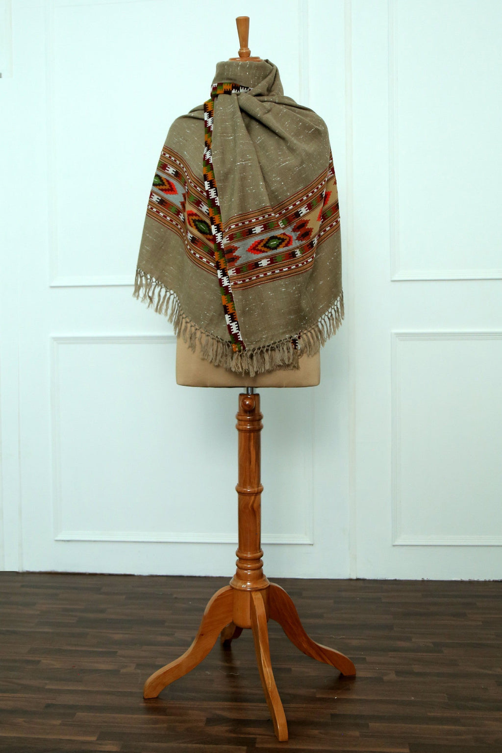 Women Beige Himachali Kinnauri Stole