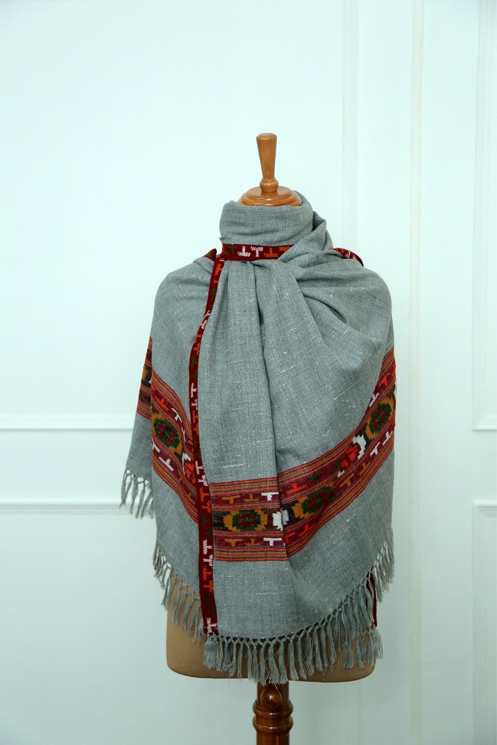 Women Himachali Kinnauri Stole