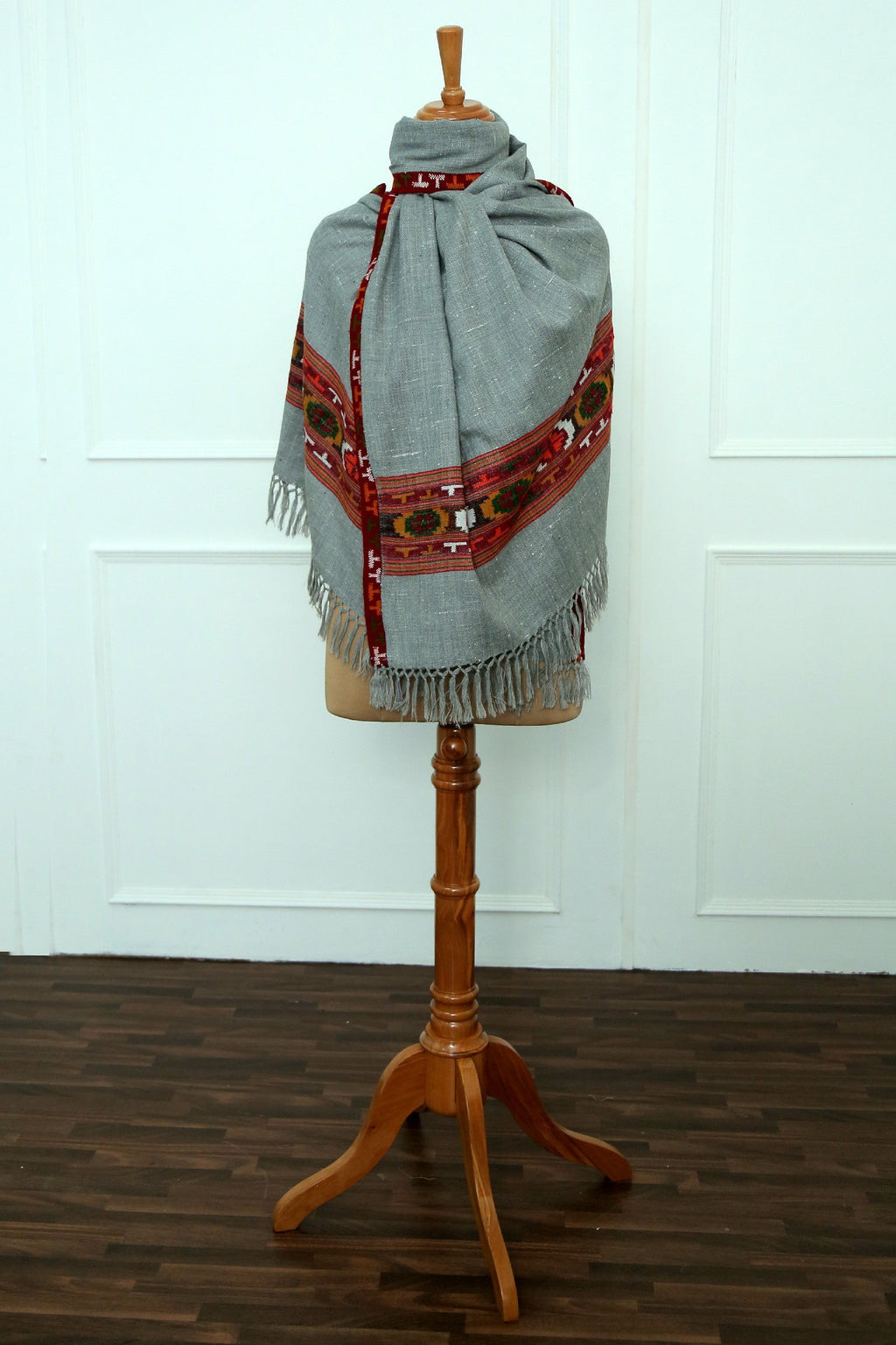 Women Himachali Kinnauri Stole