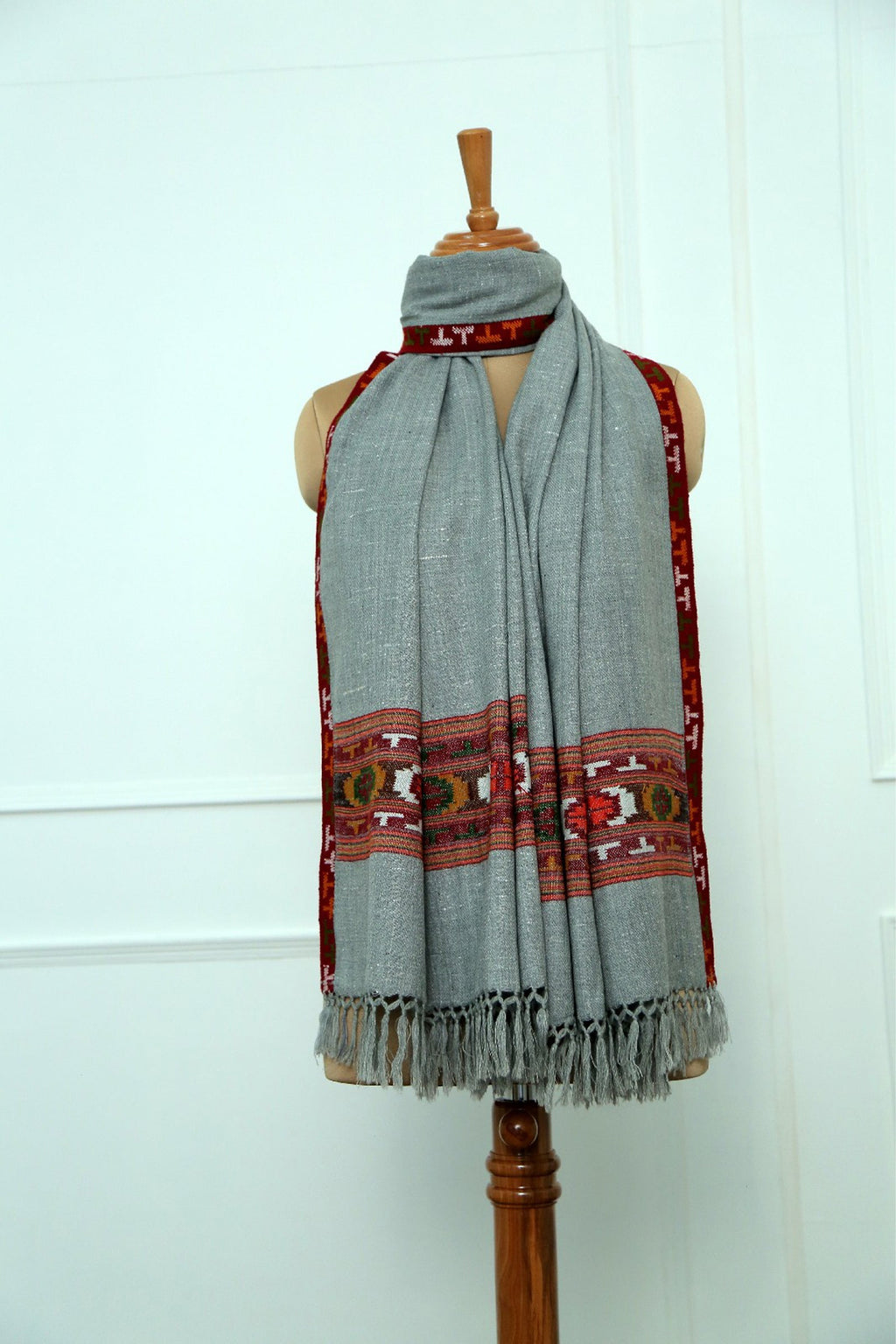 Women Himachali Kinnauri Stole