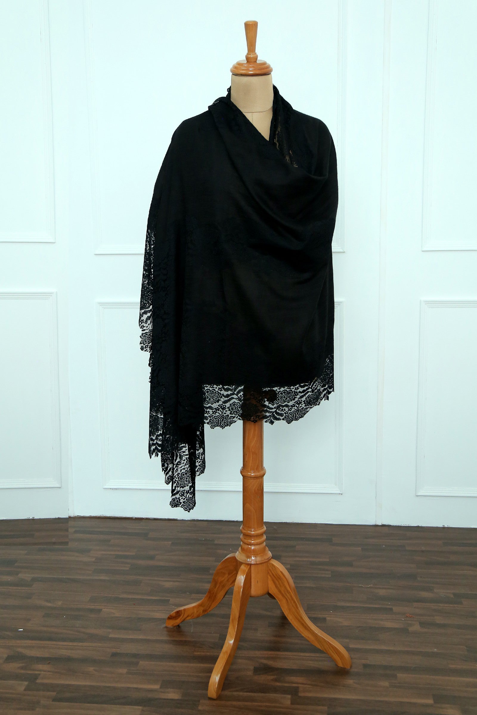 Chantiley Center Panel Stole