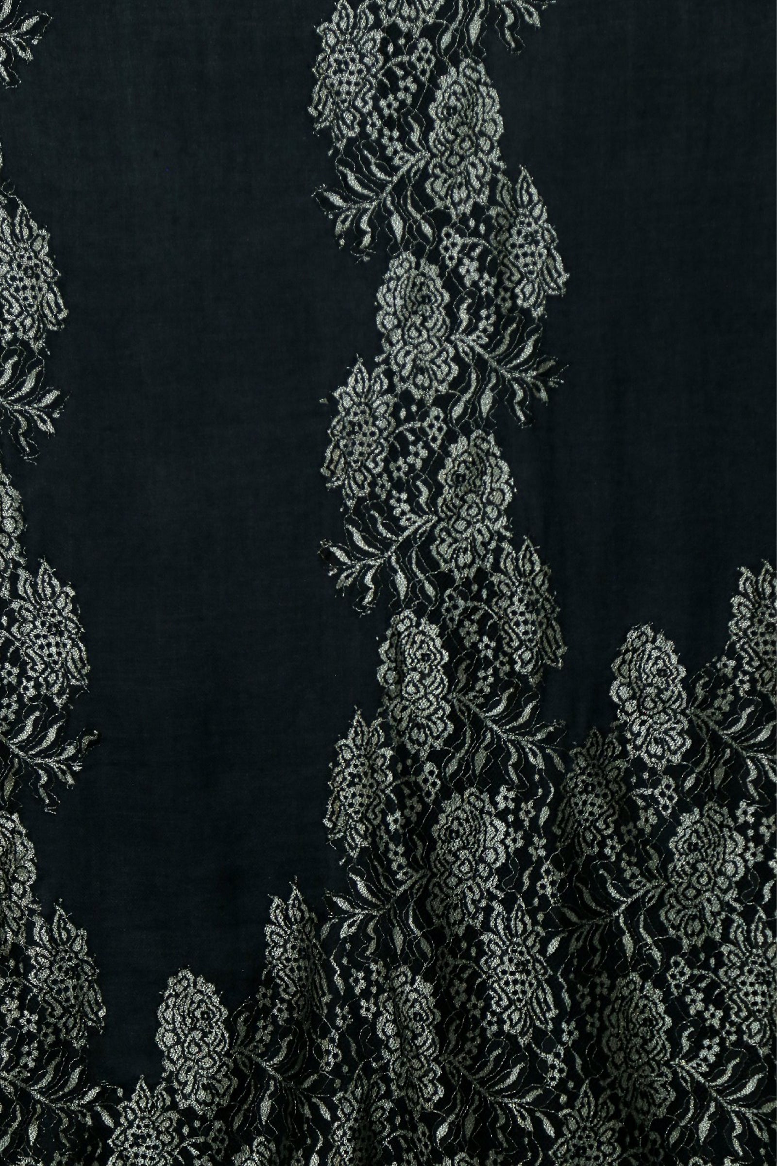 Chantiley Center Panel Golden Lace Stole