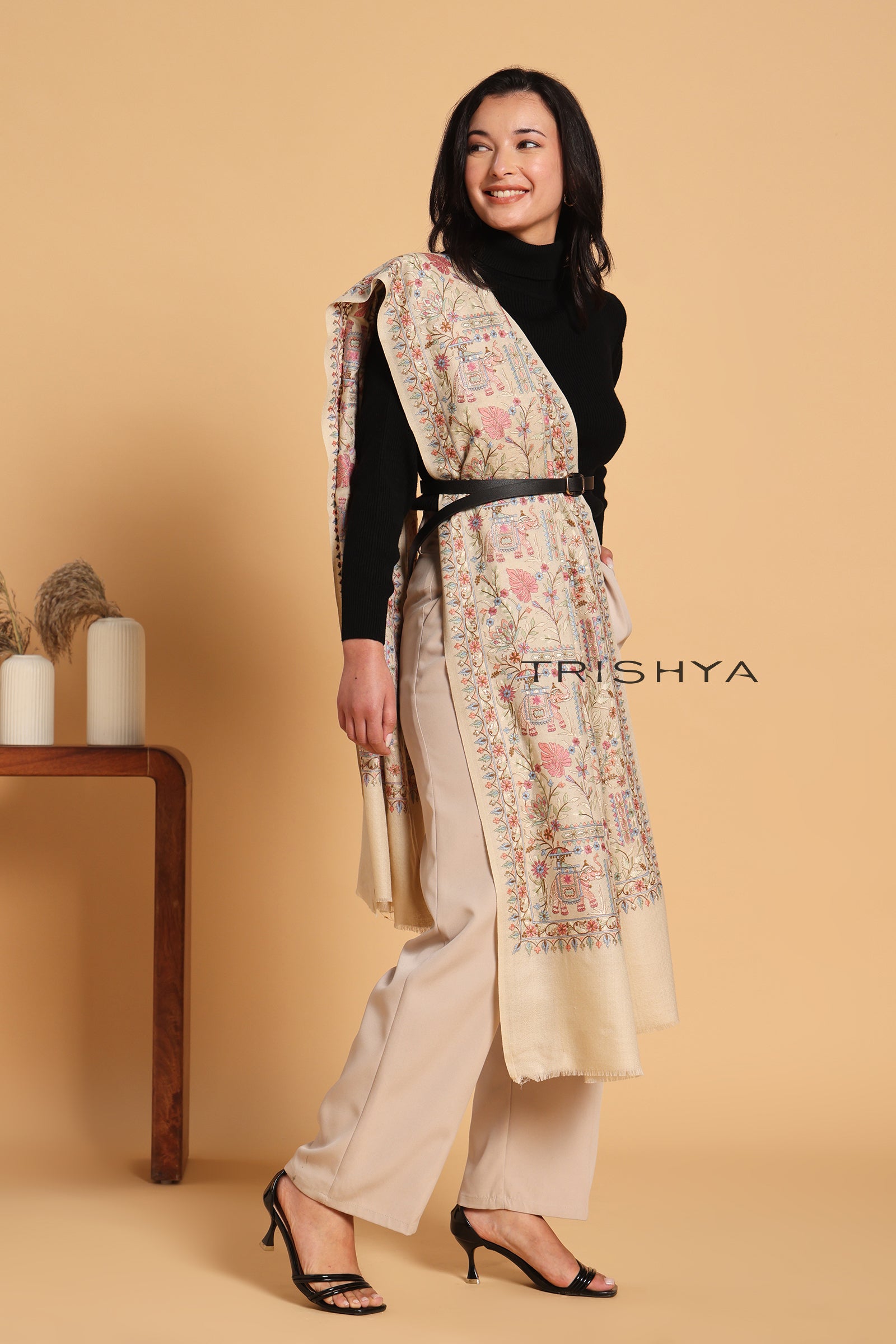 Traditional Elephant Motif Embroidered Shawl in Ivory