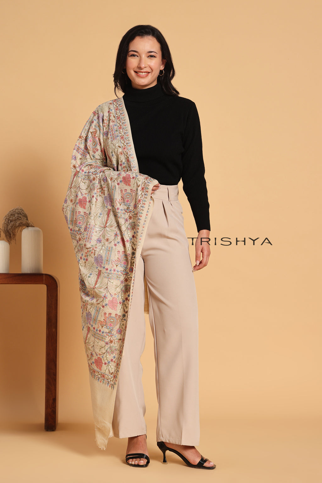 Traditional Elephant Motif Embroidered Shawl in Ivory