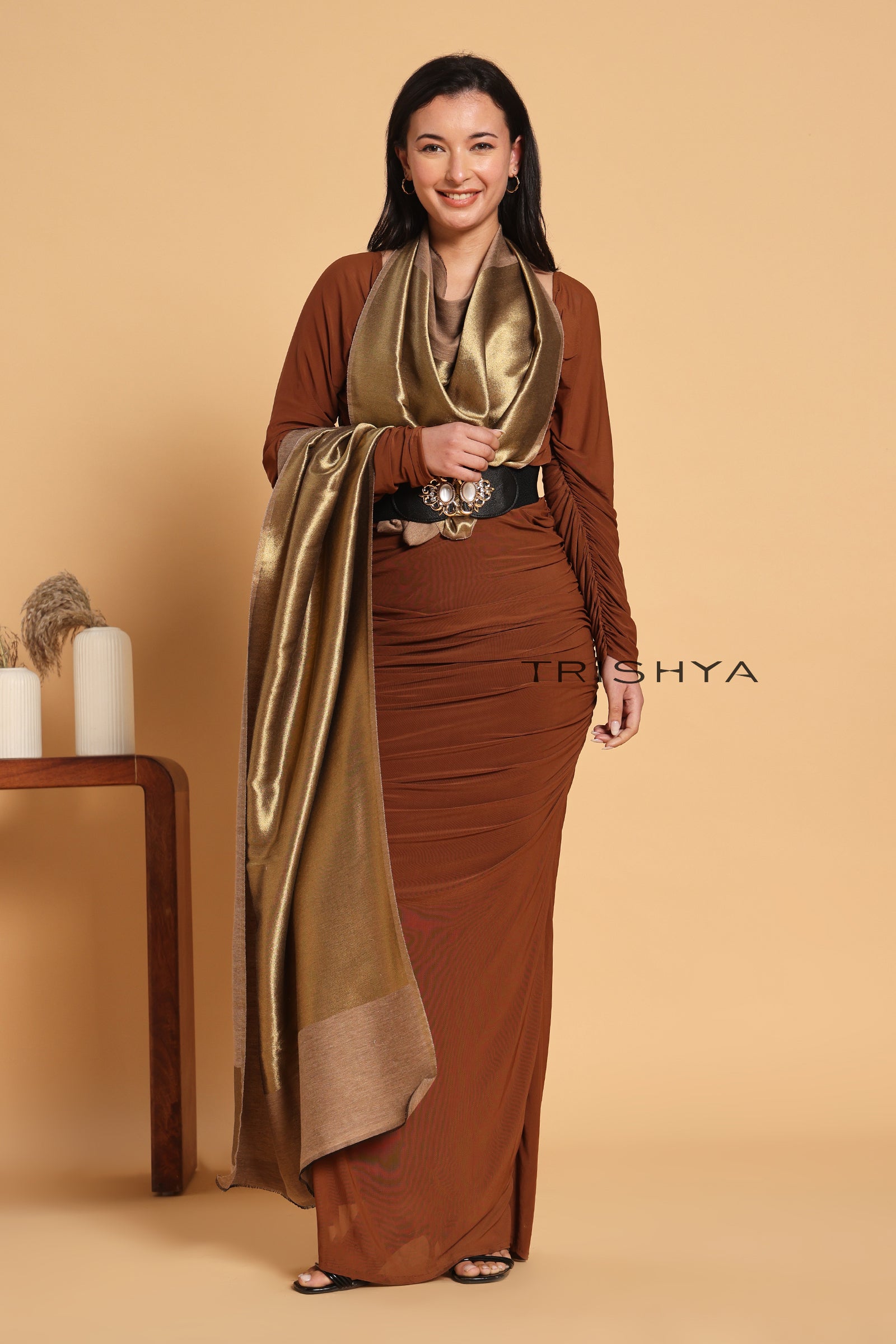 Noor-e-Zari Twilight Reversible Stole in Beige