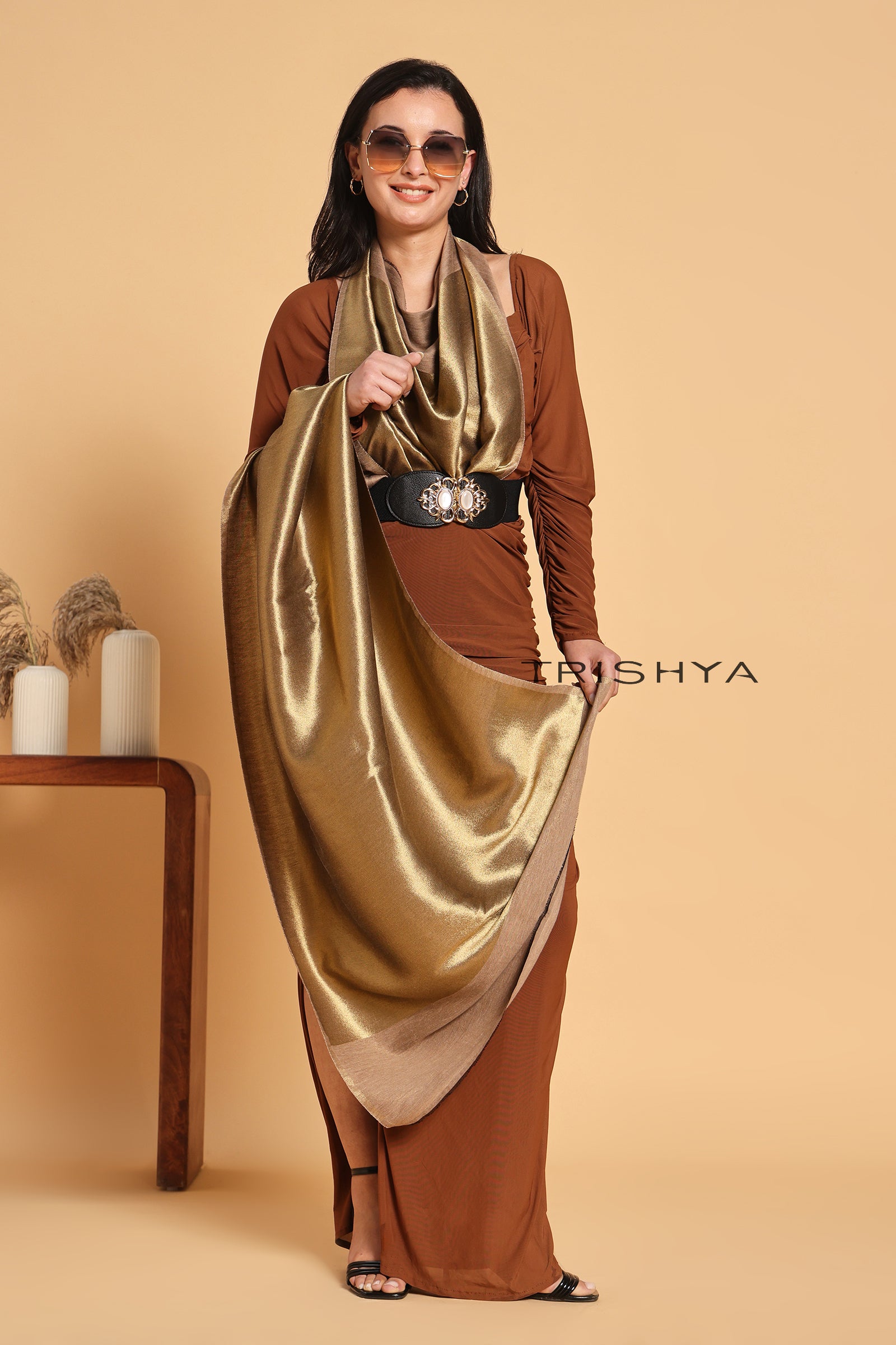 Noor-e-Zari Twilight Reversible Stole in Beige