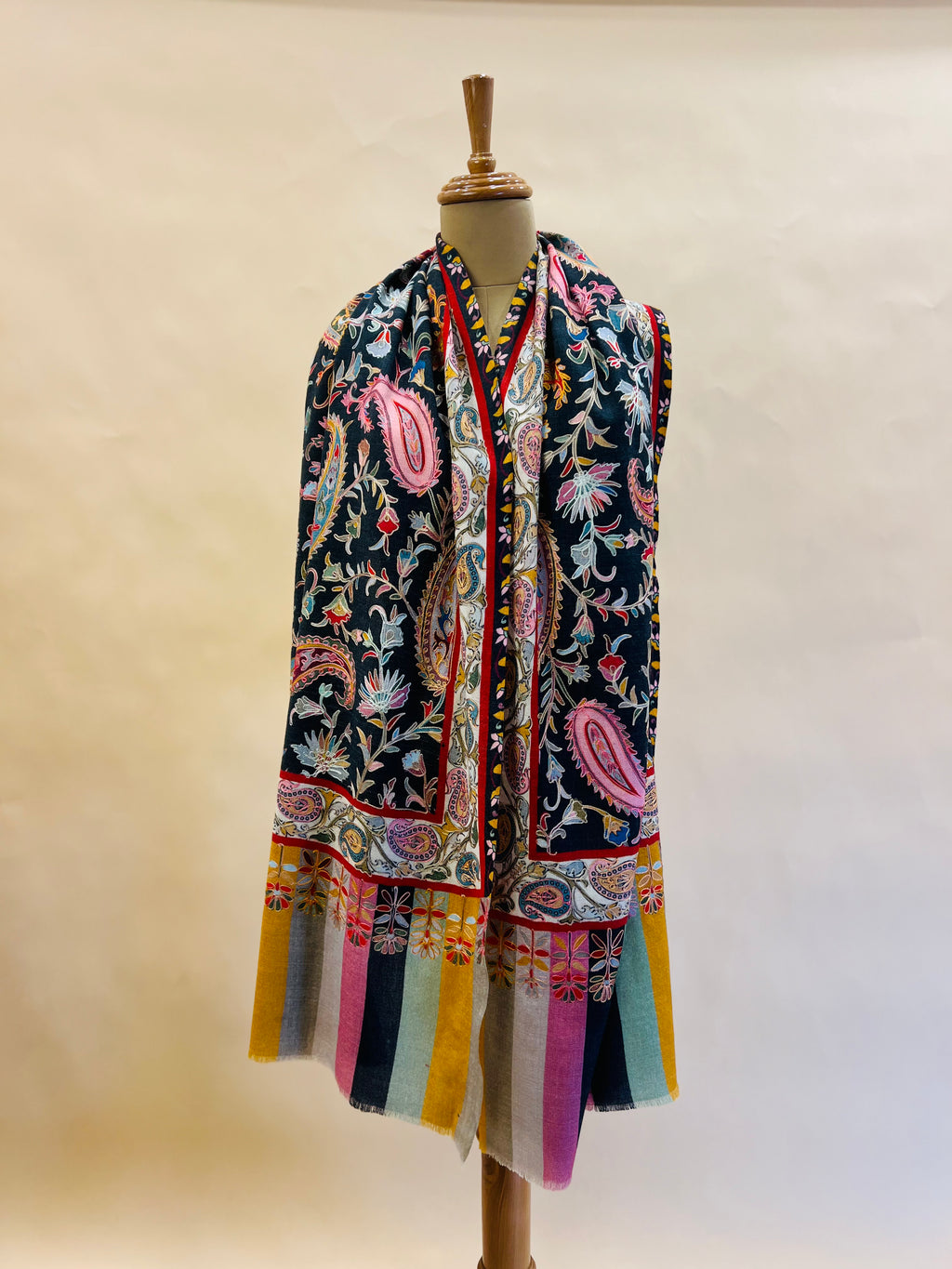 Kalamkari Embroidery Design, Multicolour Stole