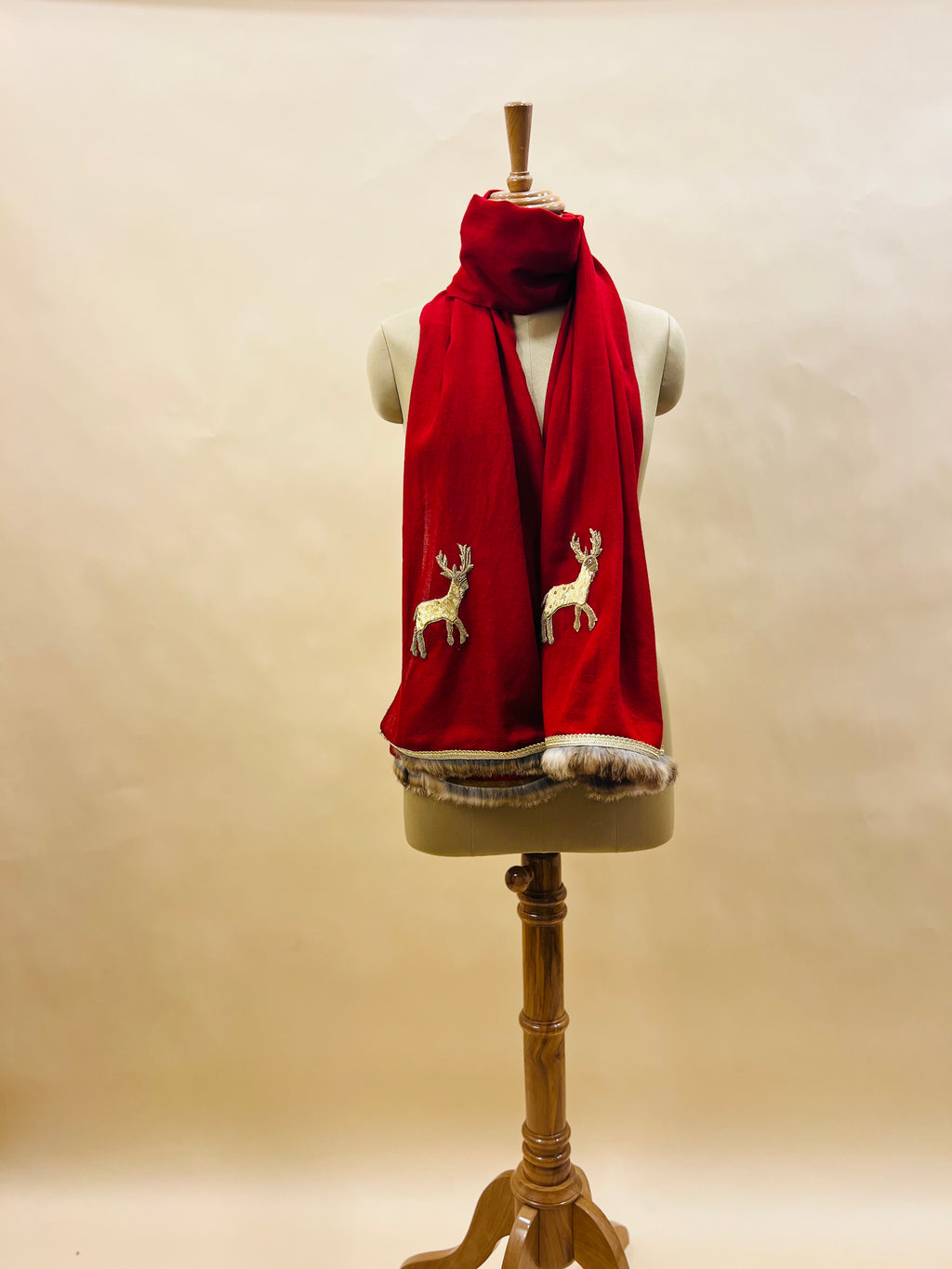 Deer Motif Stole mehrun