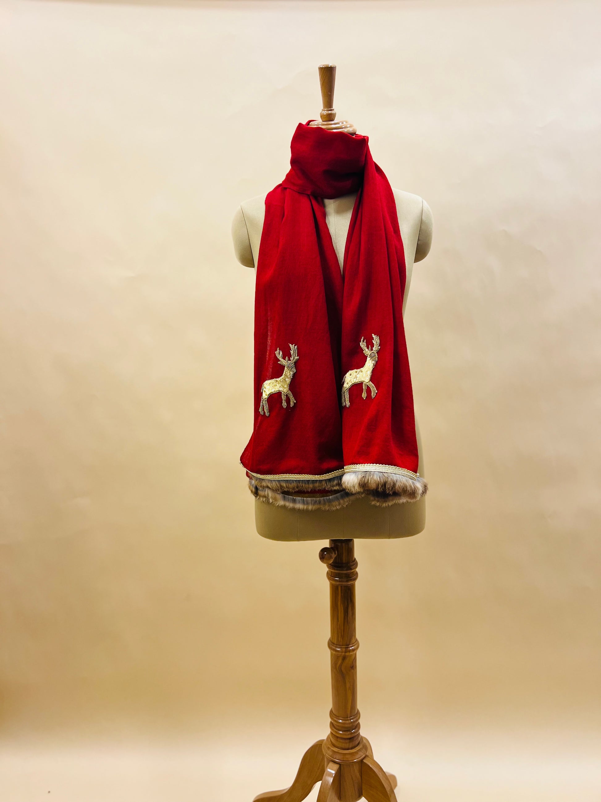 Deer Motif Stole mehrun