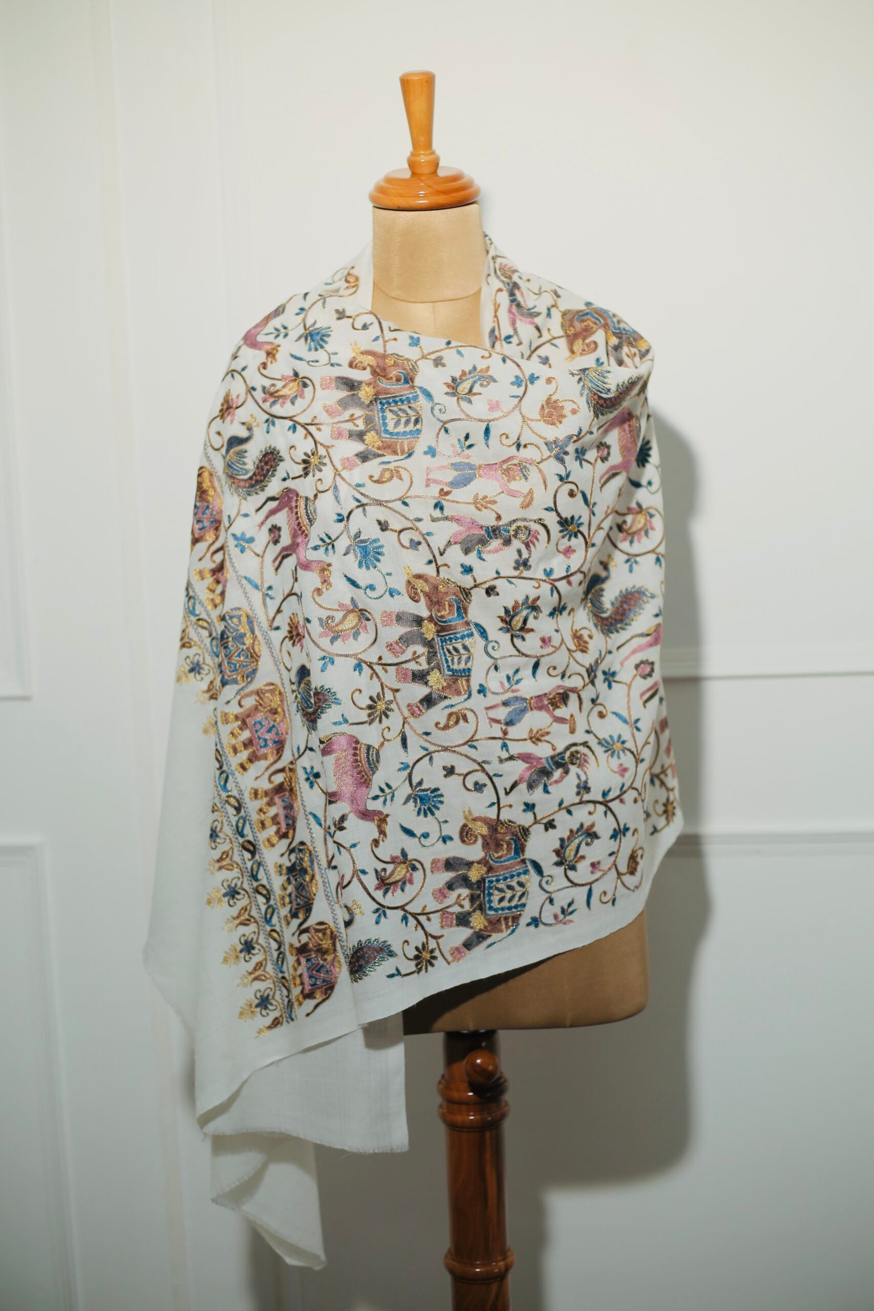 Women Kashmiri Elephant White Stole