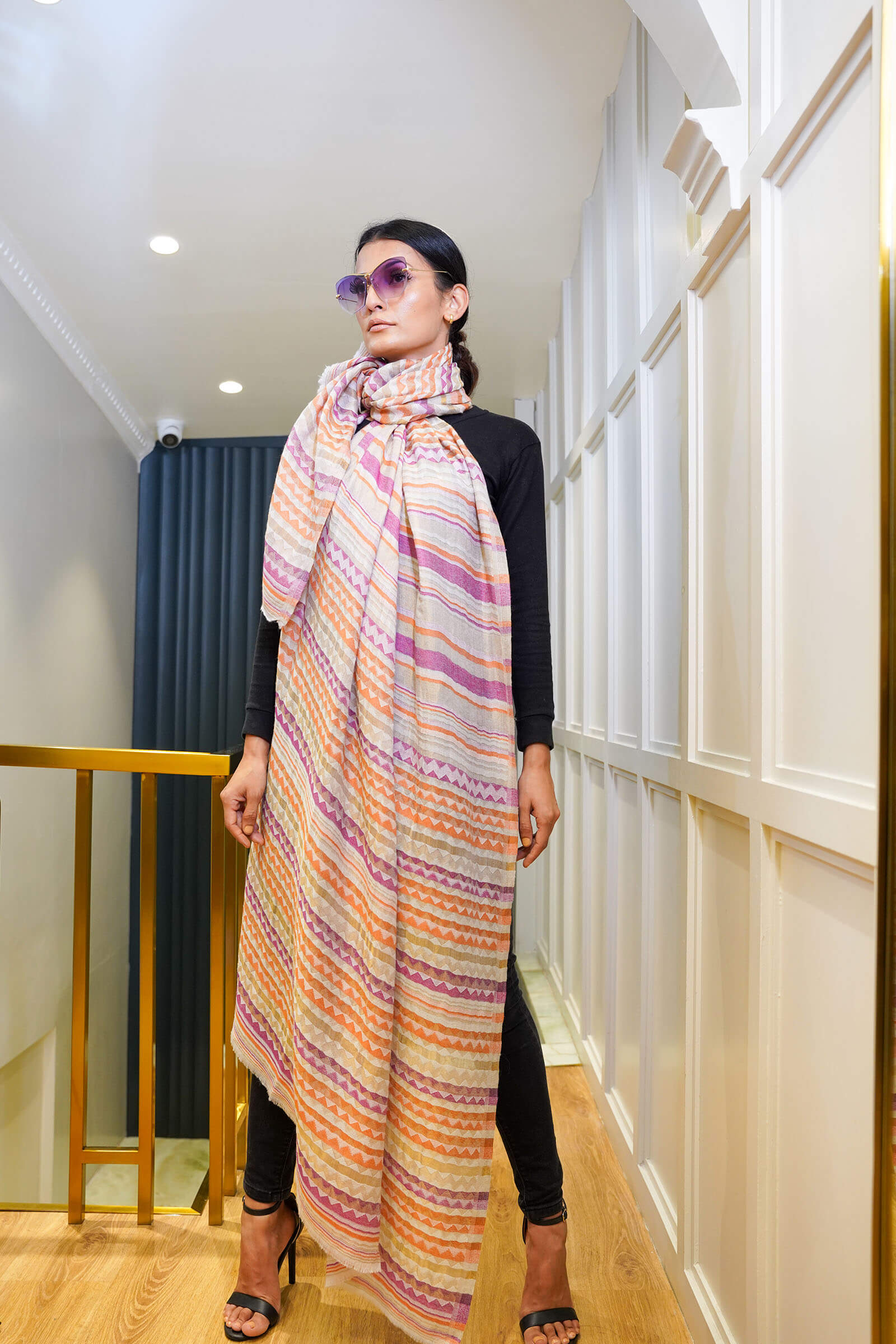 Fine Wool Stripe Zari Shawl