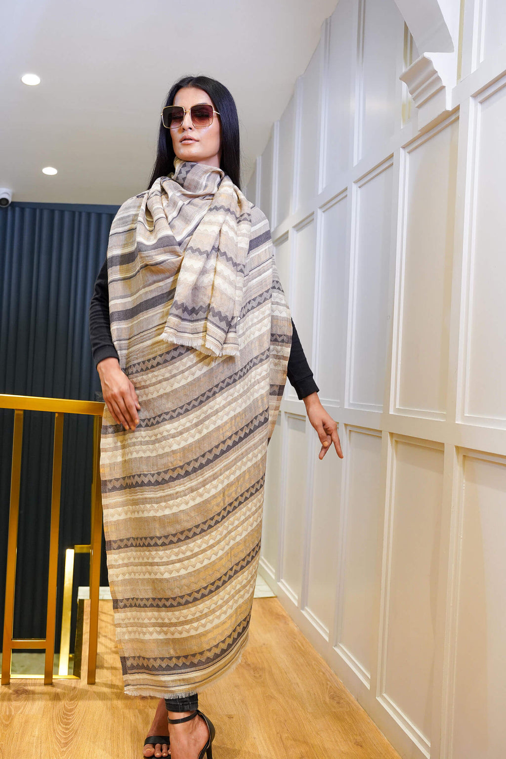 Fine Wool Stripe Zari Shawl