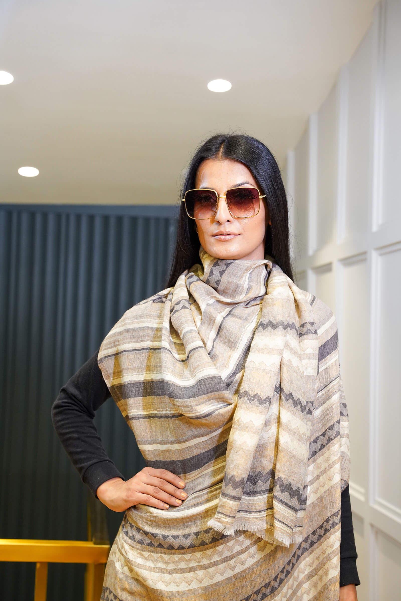 Fine Wool Stripe Zari Shawl