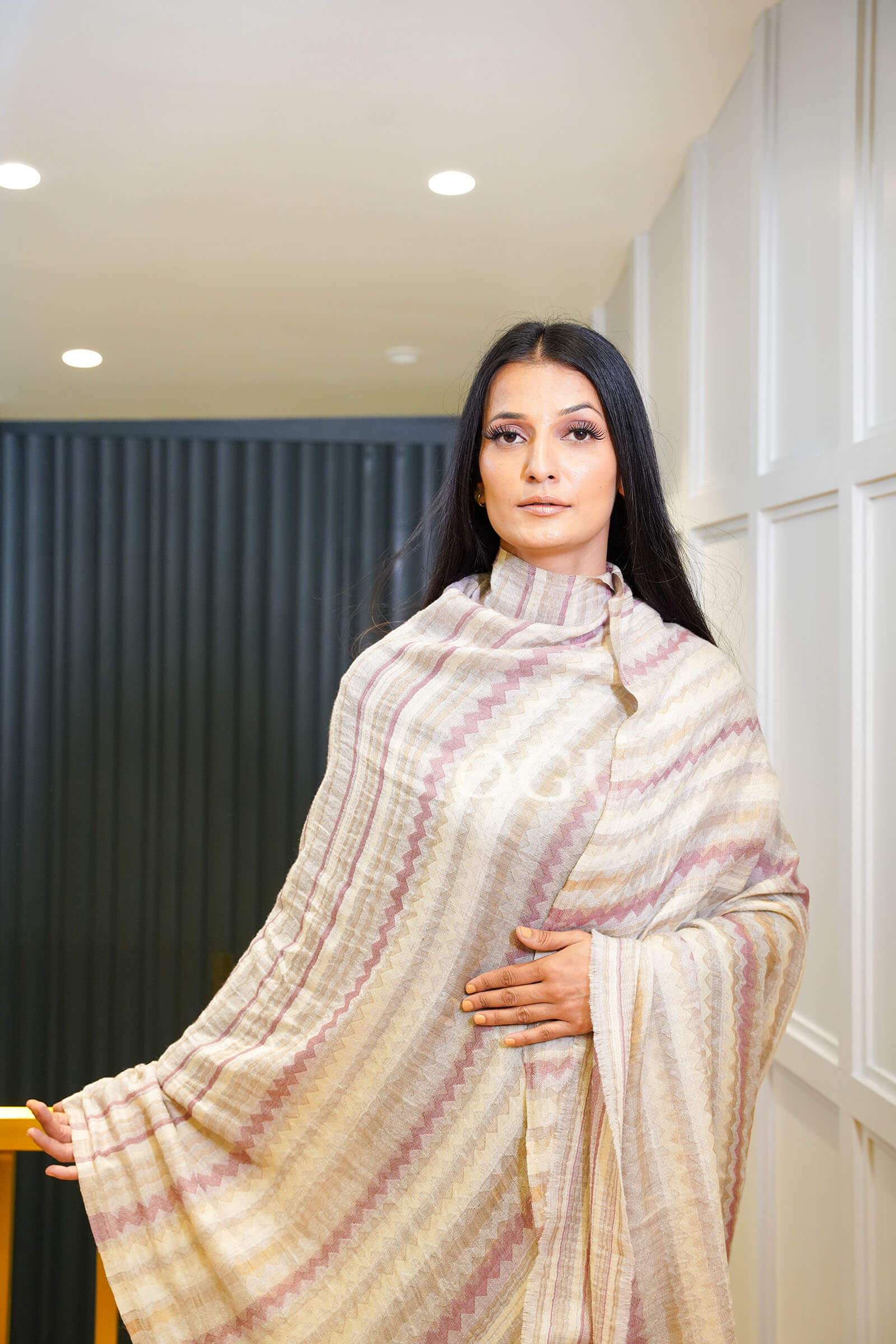Fine Wool Stripe Zari Shawl