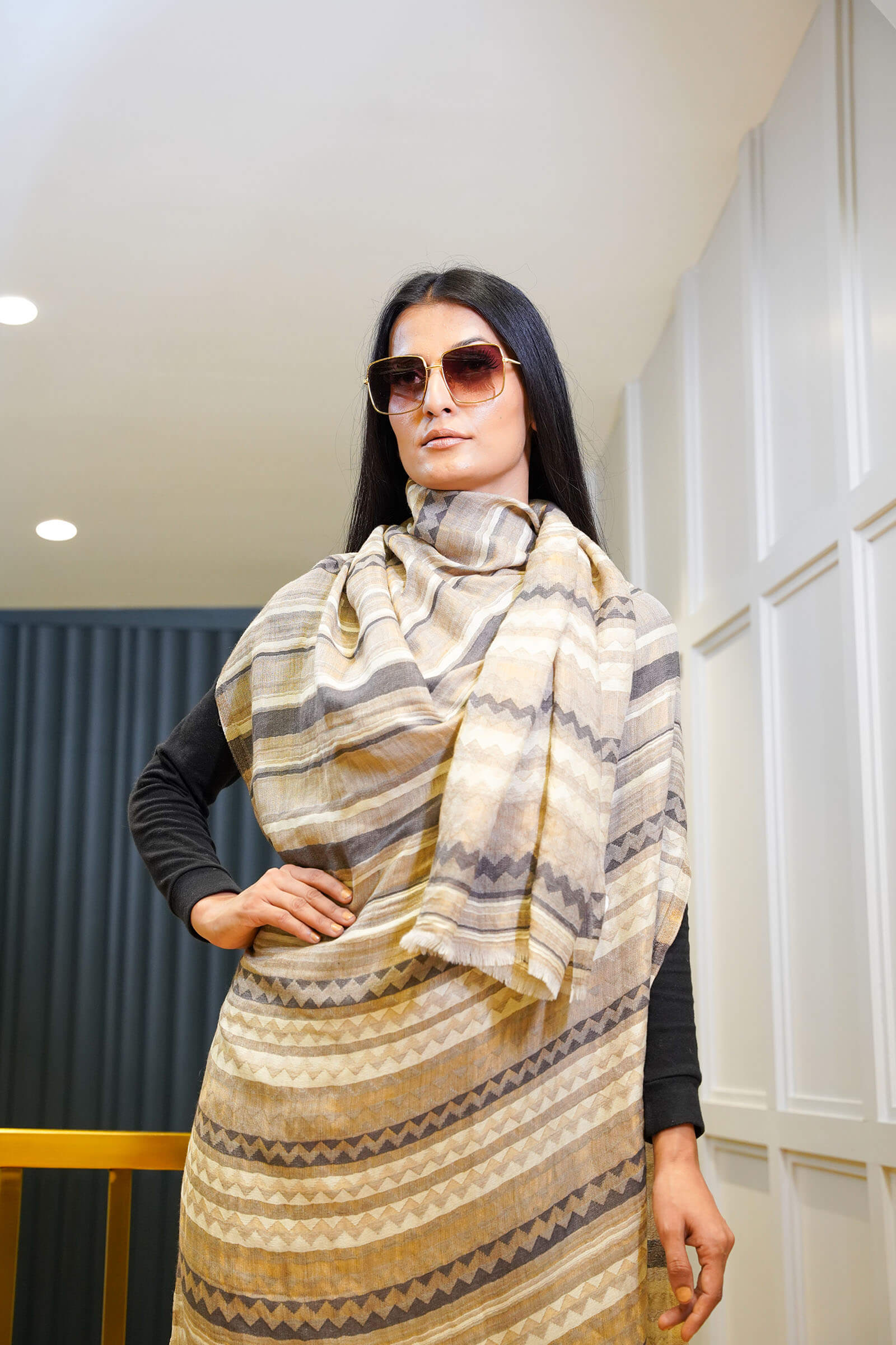Fine Wool Stripe Zari Shawl