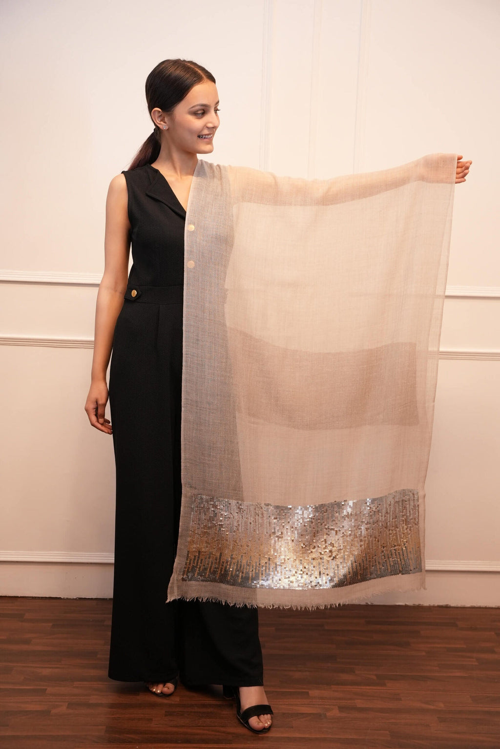 Sequence Beige Stole