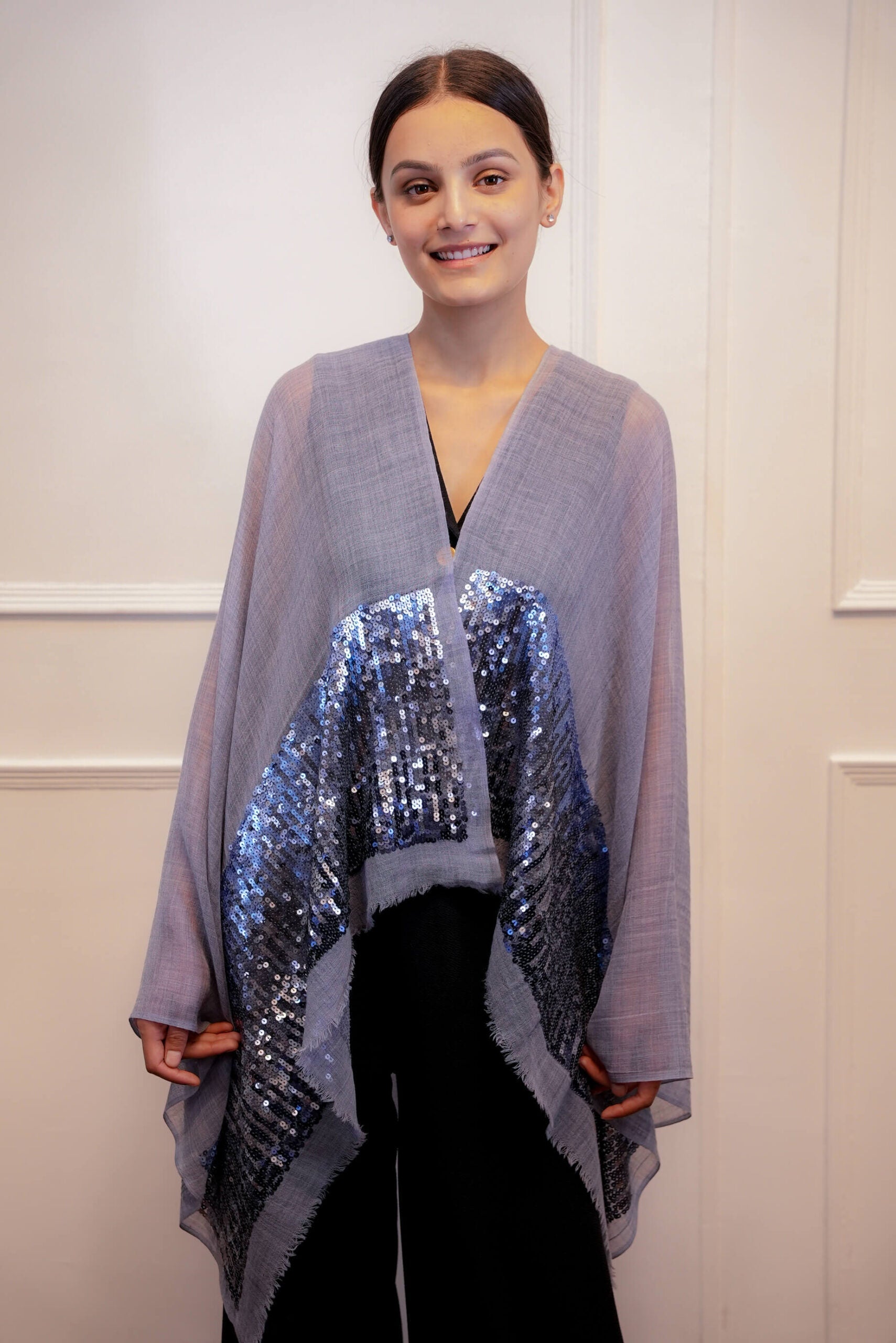 Sequence Grey Stole