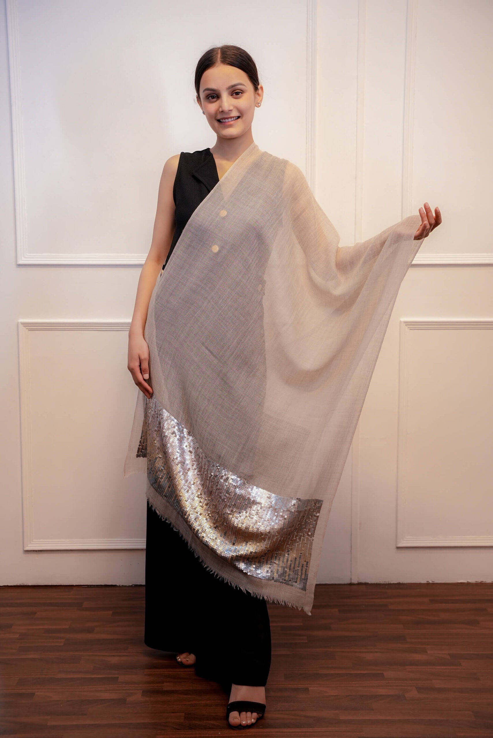 Sequence Beige Stole