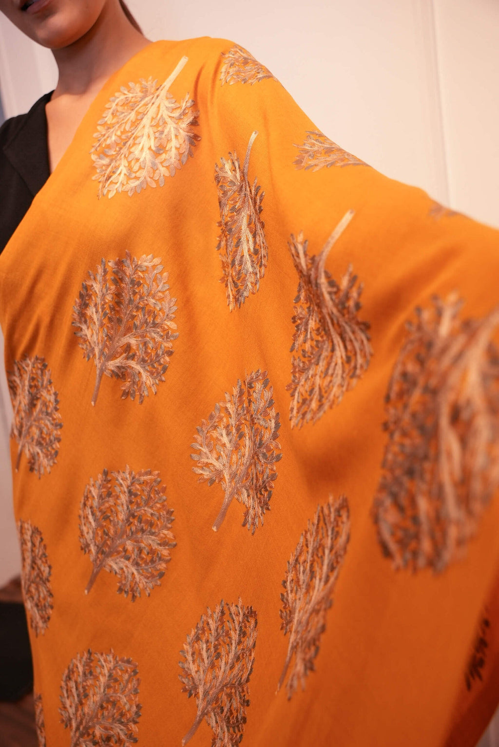 Women Kashmiri Tree Work Stole