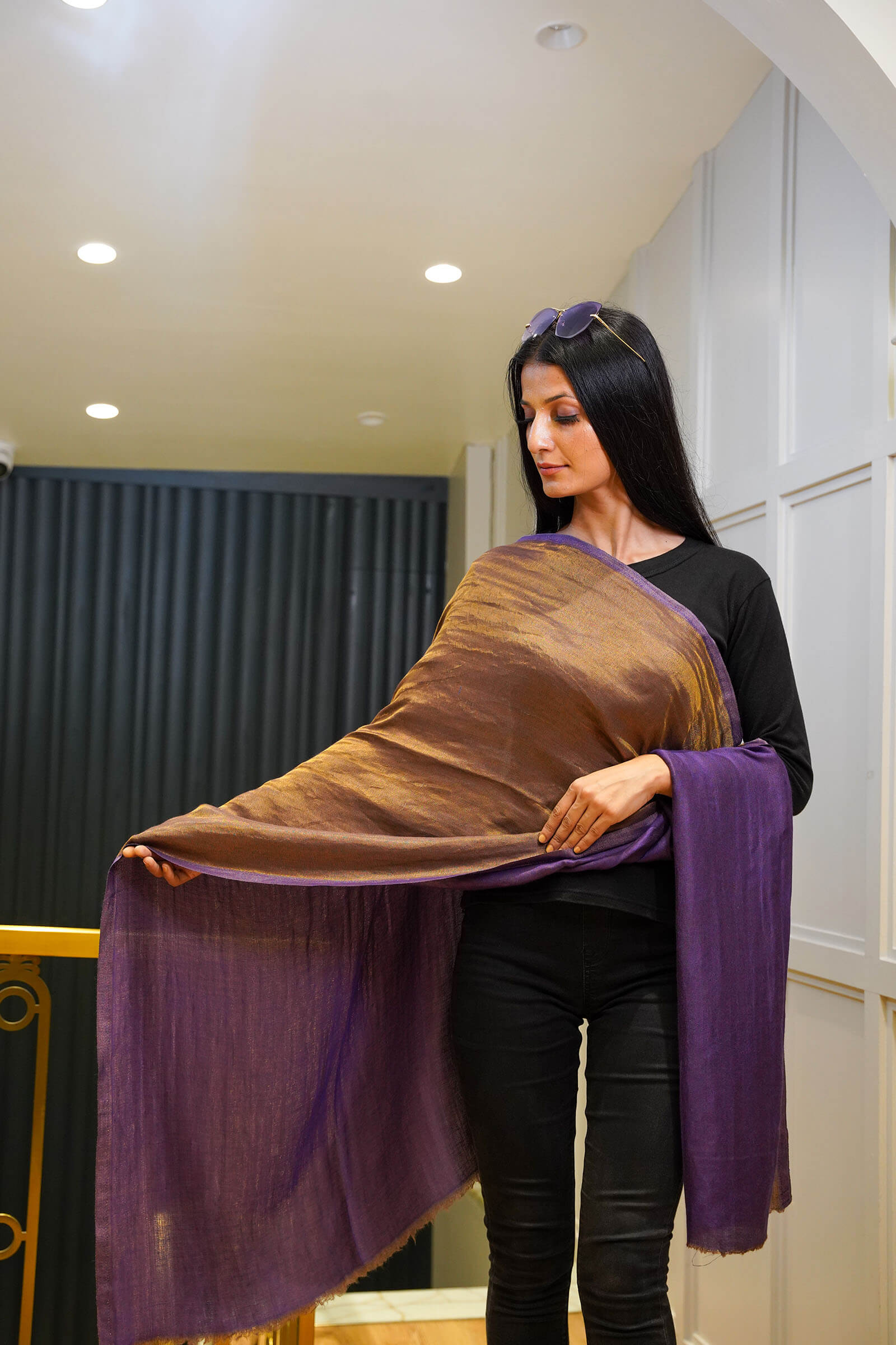 Mauve Moonlight Reversible Stole With Zari