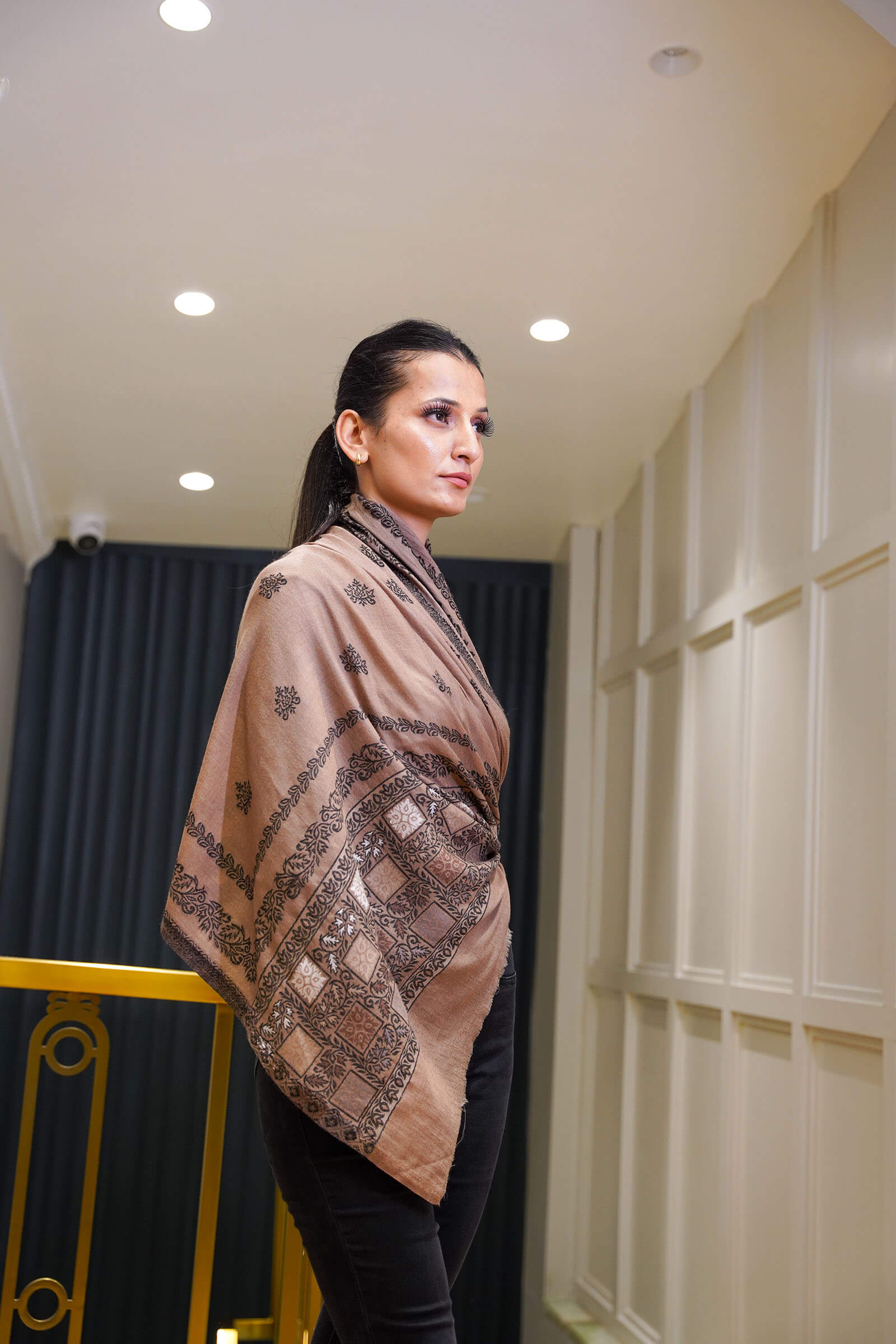 Fine Wool Beige Kani Shawl