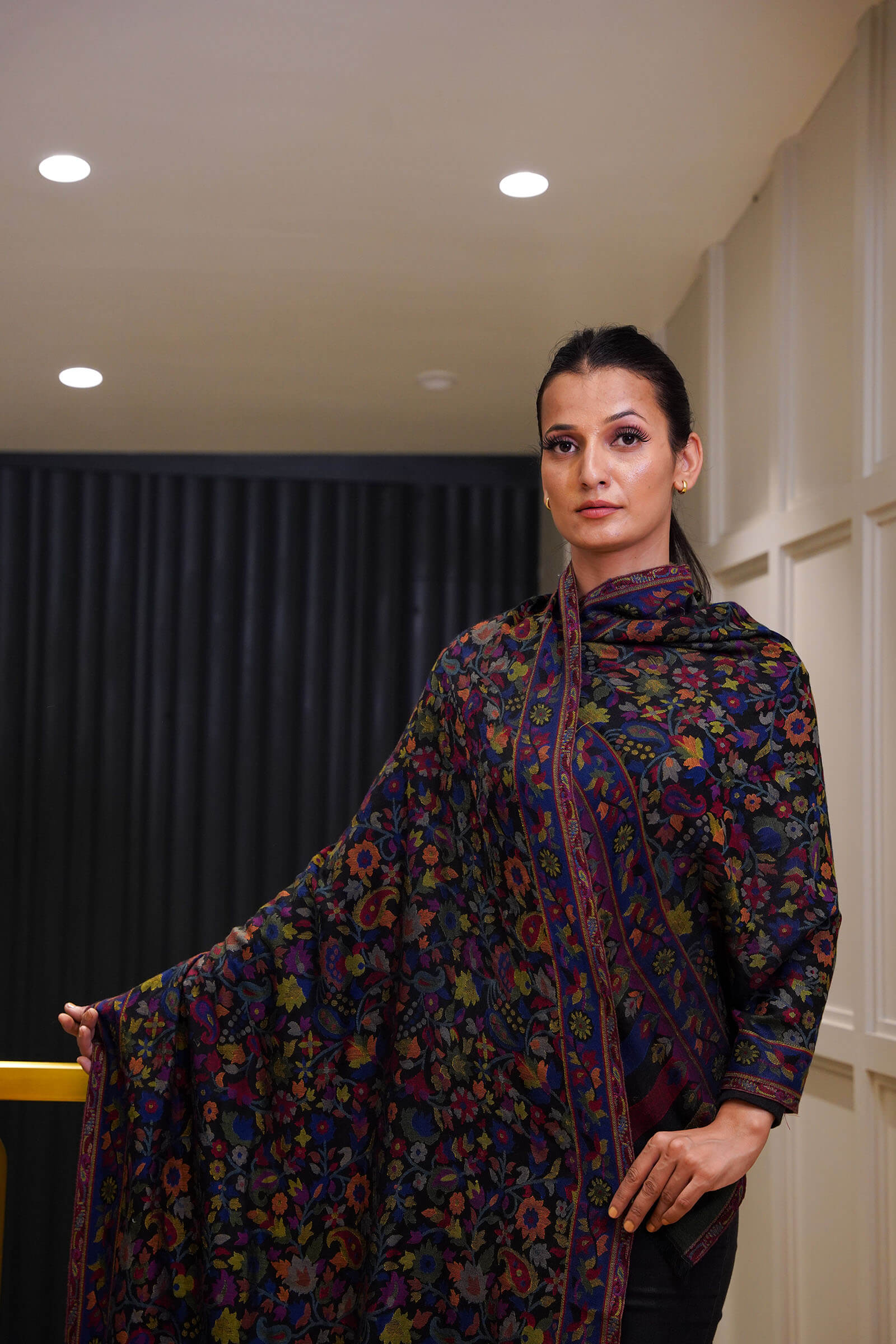 Ethnic Kani Silk Wool Stole