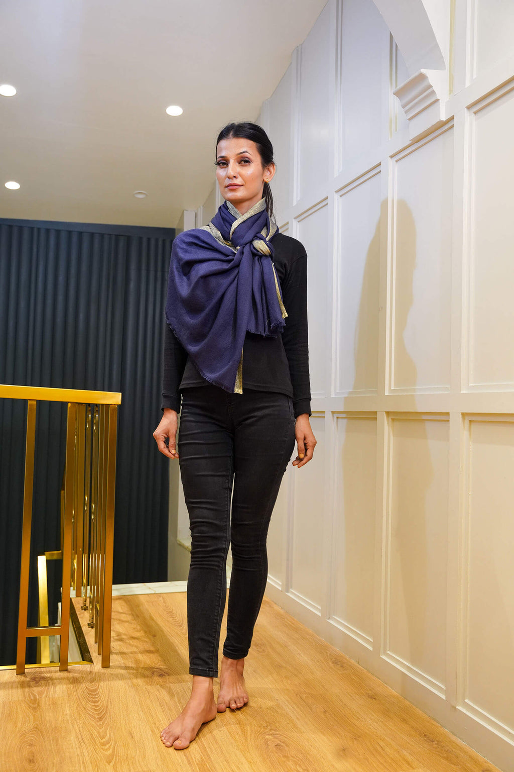 Women Border Zari Navy Stole