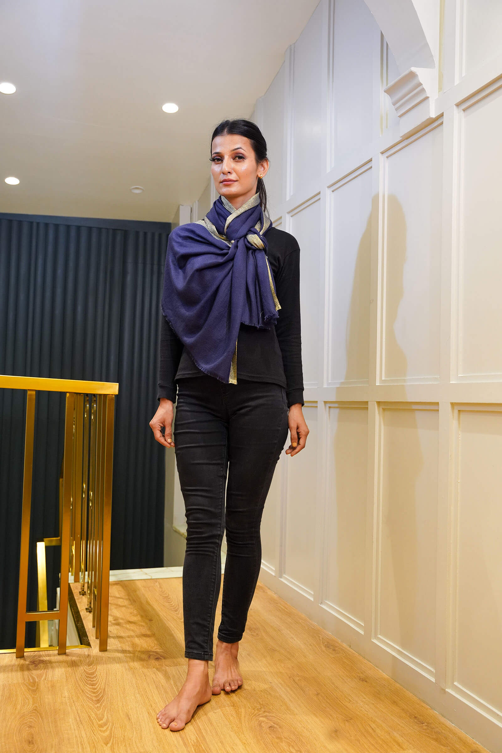 Women Border Zari Navy Stole