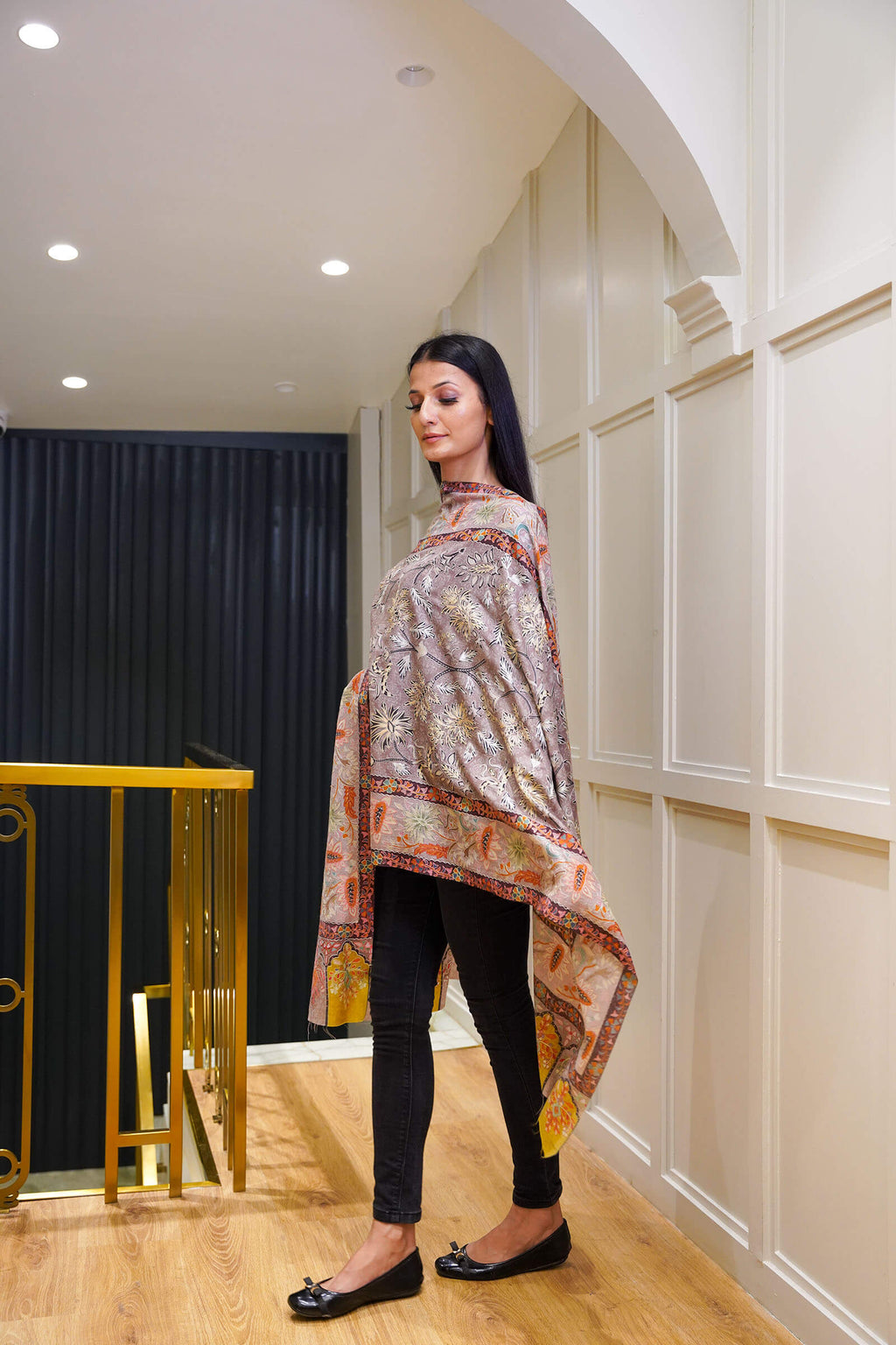 Women’s Embroidered Pure Wool Floral Kalamkari Stole
