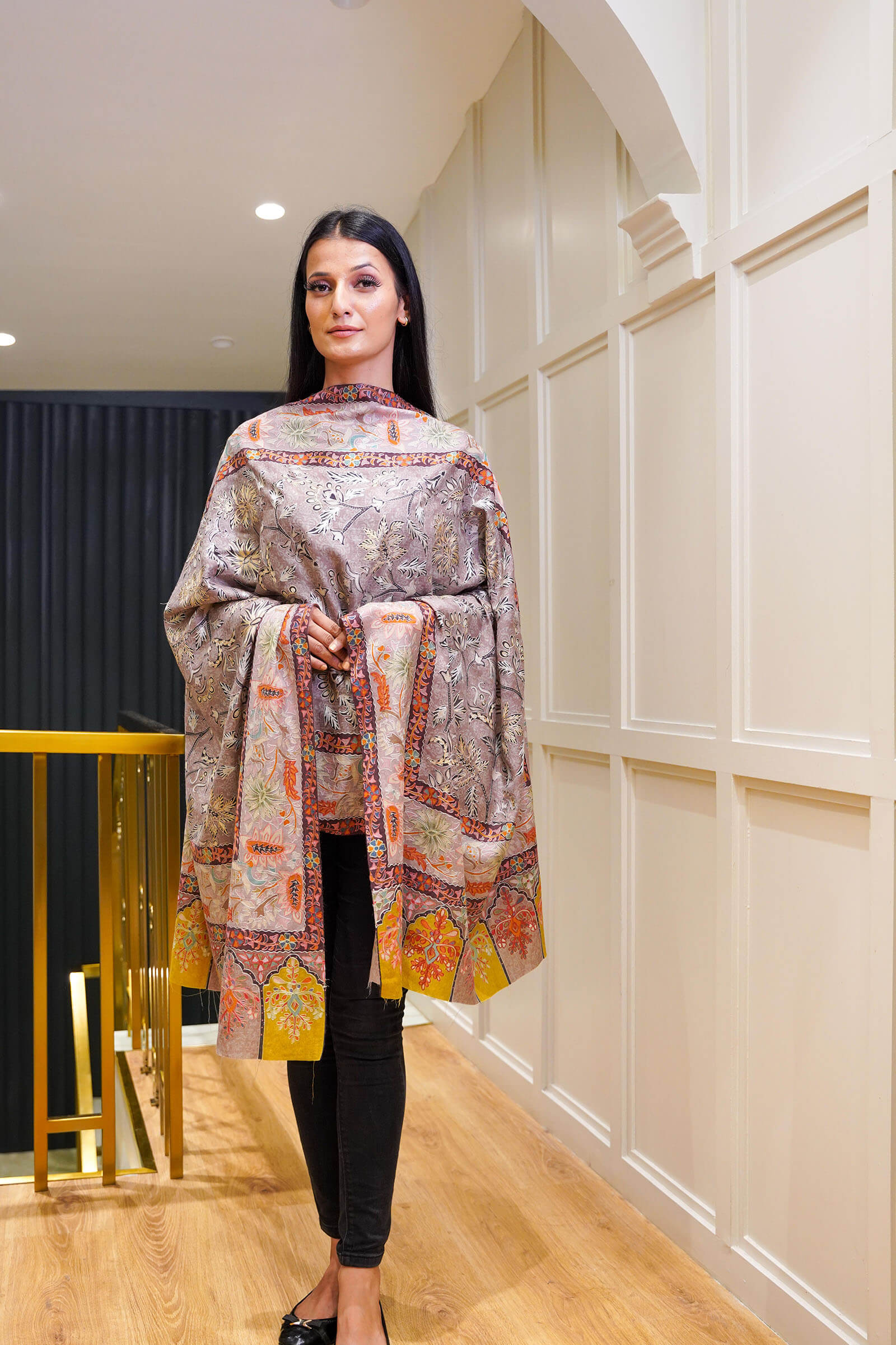 Women’s Embroidered Pure Wool Floral Kalamkari Stole