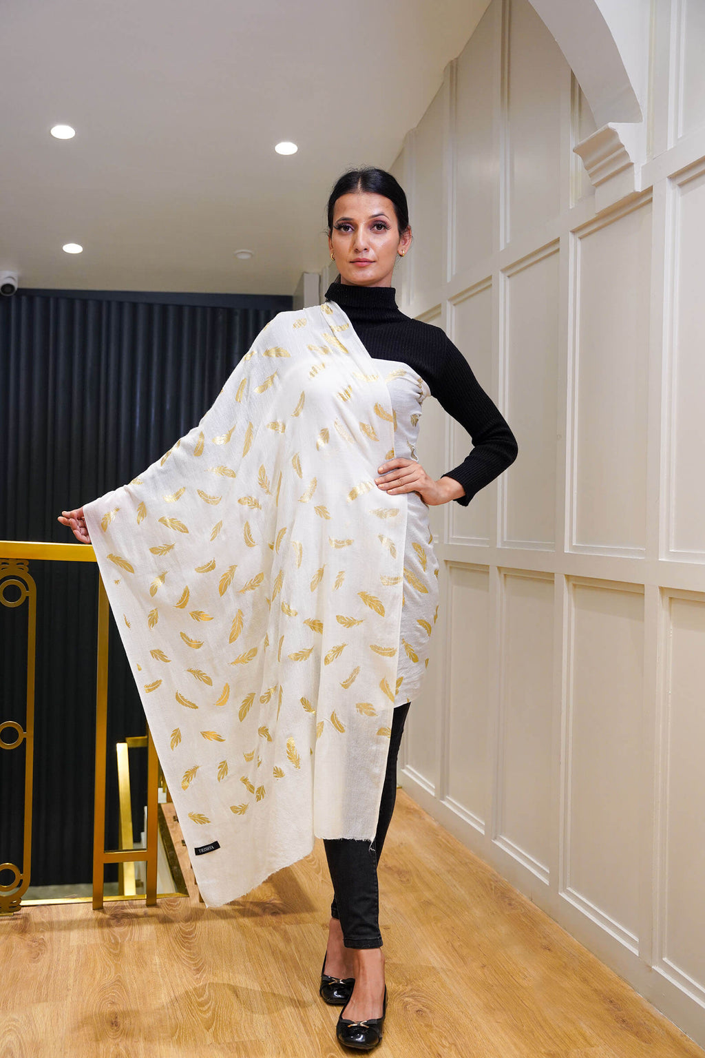 Fine Wool Foil Print Cream Stole