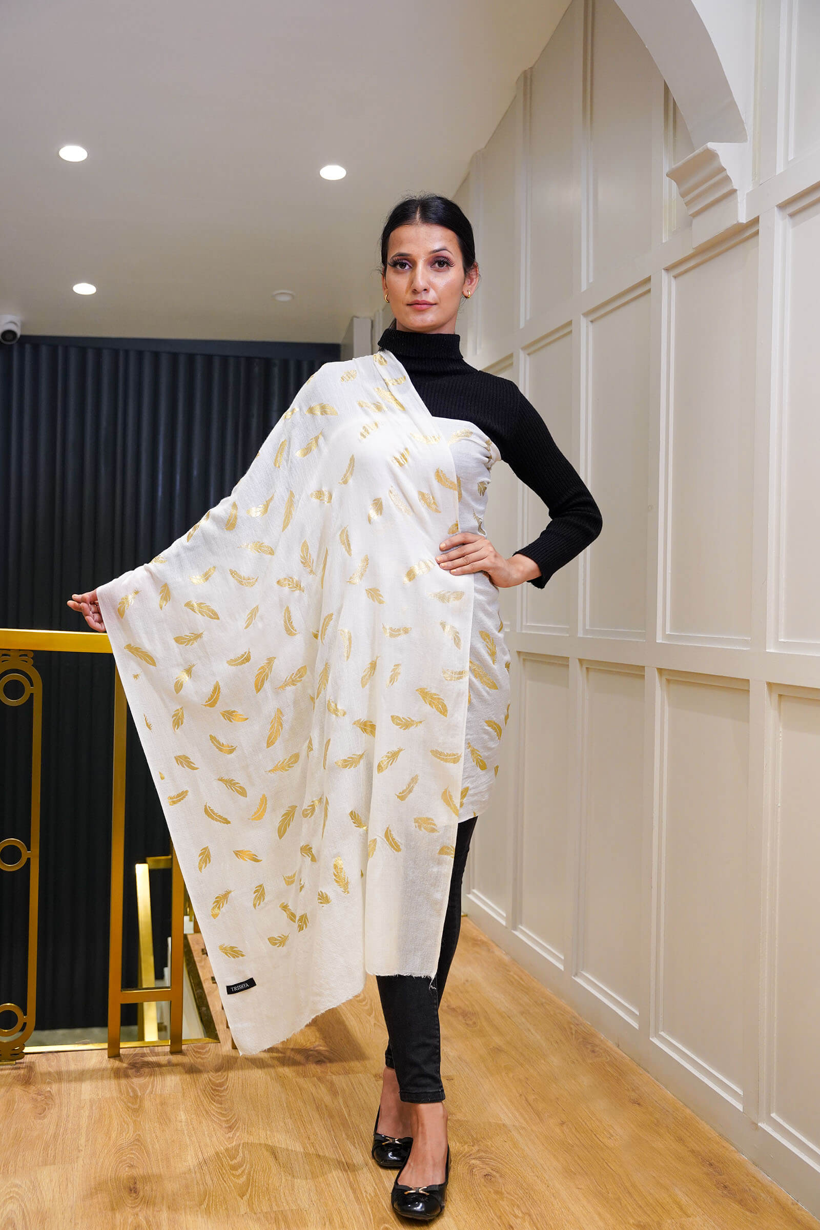 Fine Wool Foil Print Cream Stole